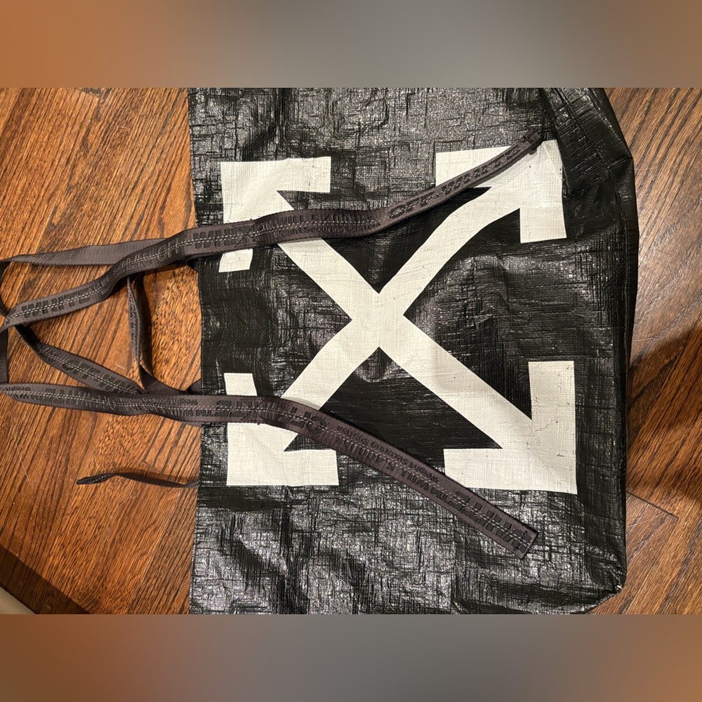 Off-White Black Tote - Picture 6 of 7